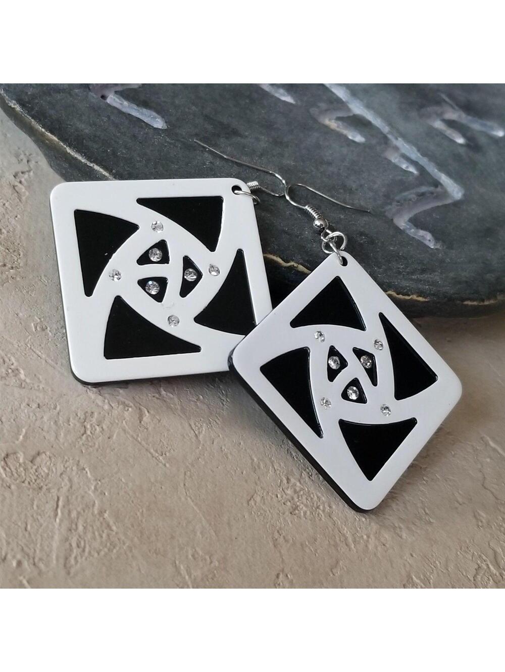 Retro White Black Lucite Austrian Crystal Rhombus Diamond Shape Dangle Earrings